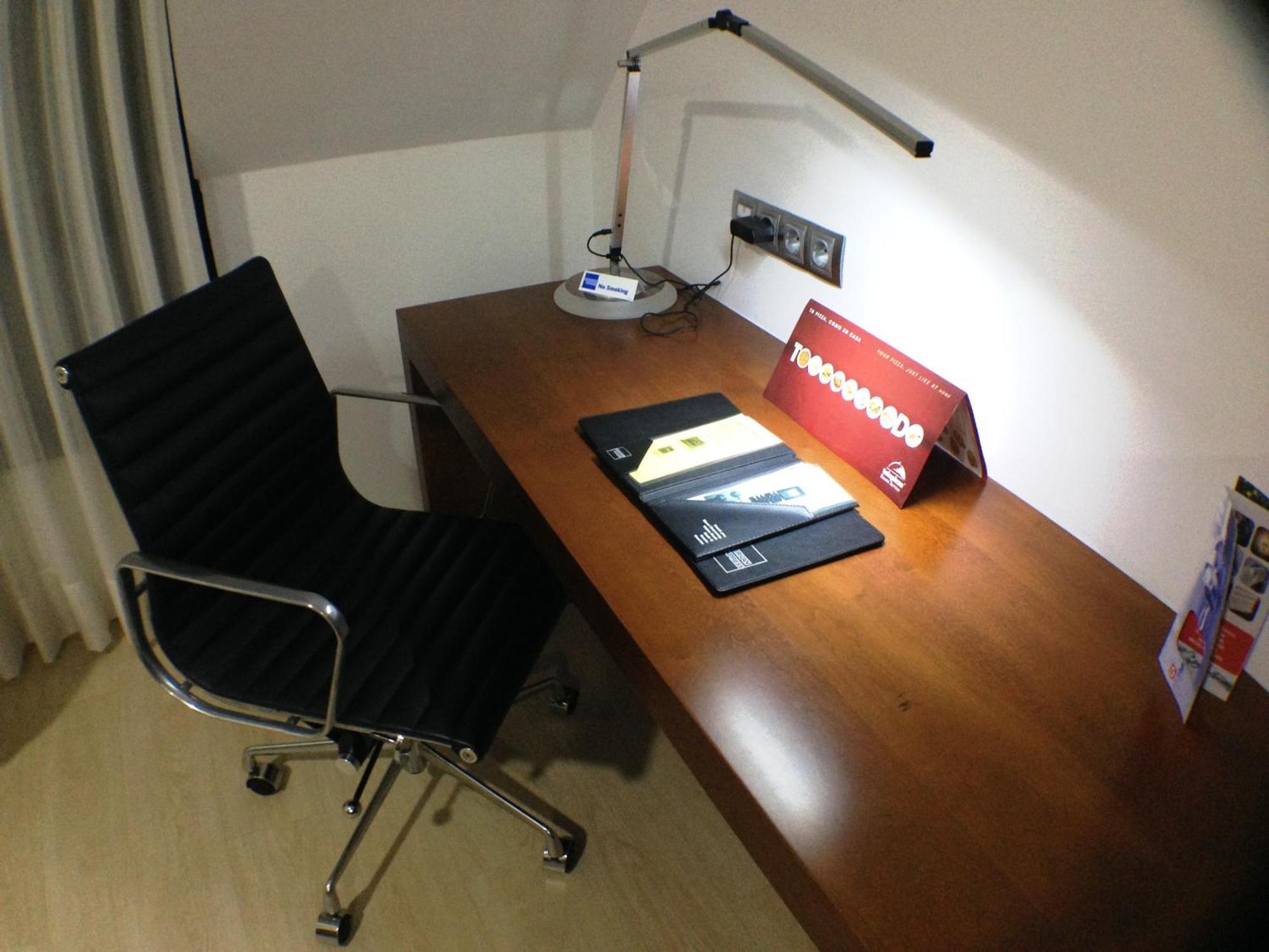 Nap Oviedo Hotel Стая снимка