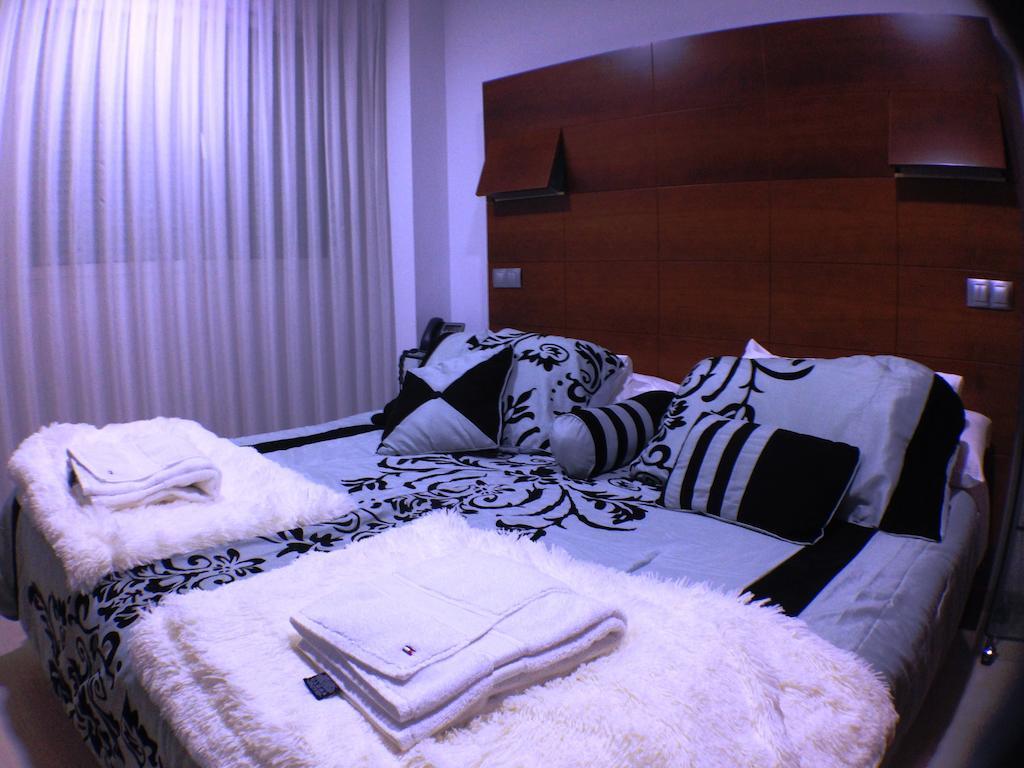 Nap Oviedo Hotel Екстериор снимка